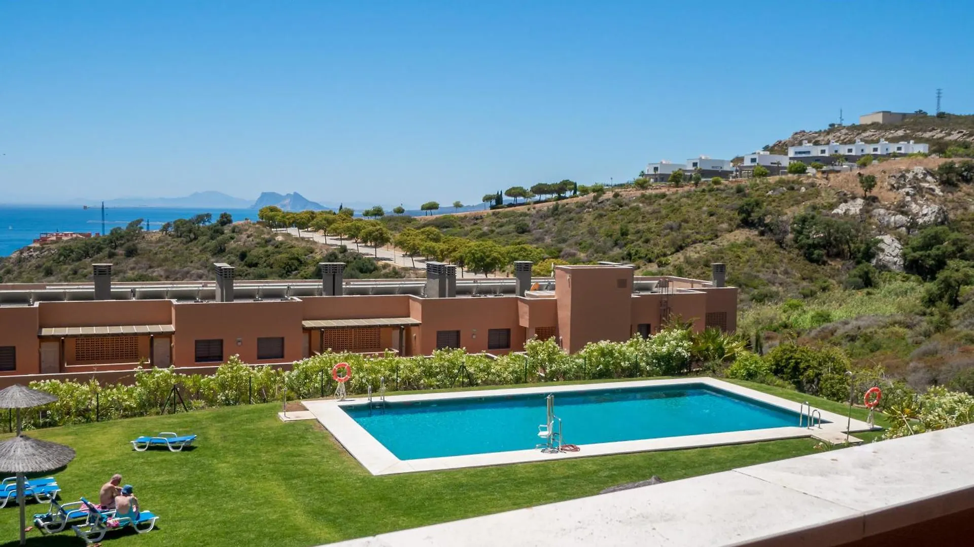 2055-Superb 2Bedrooms Apt, Gibraltar And Sea View Manilva 0*,  Spain